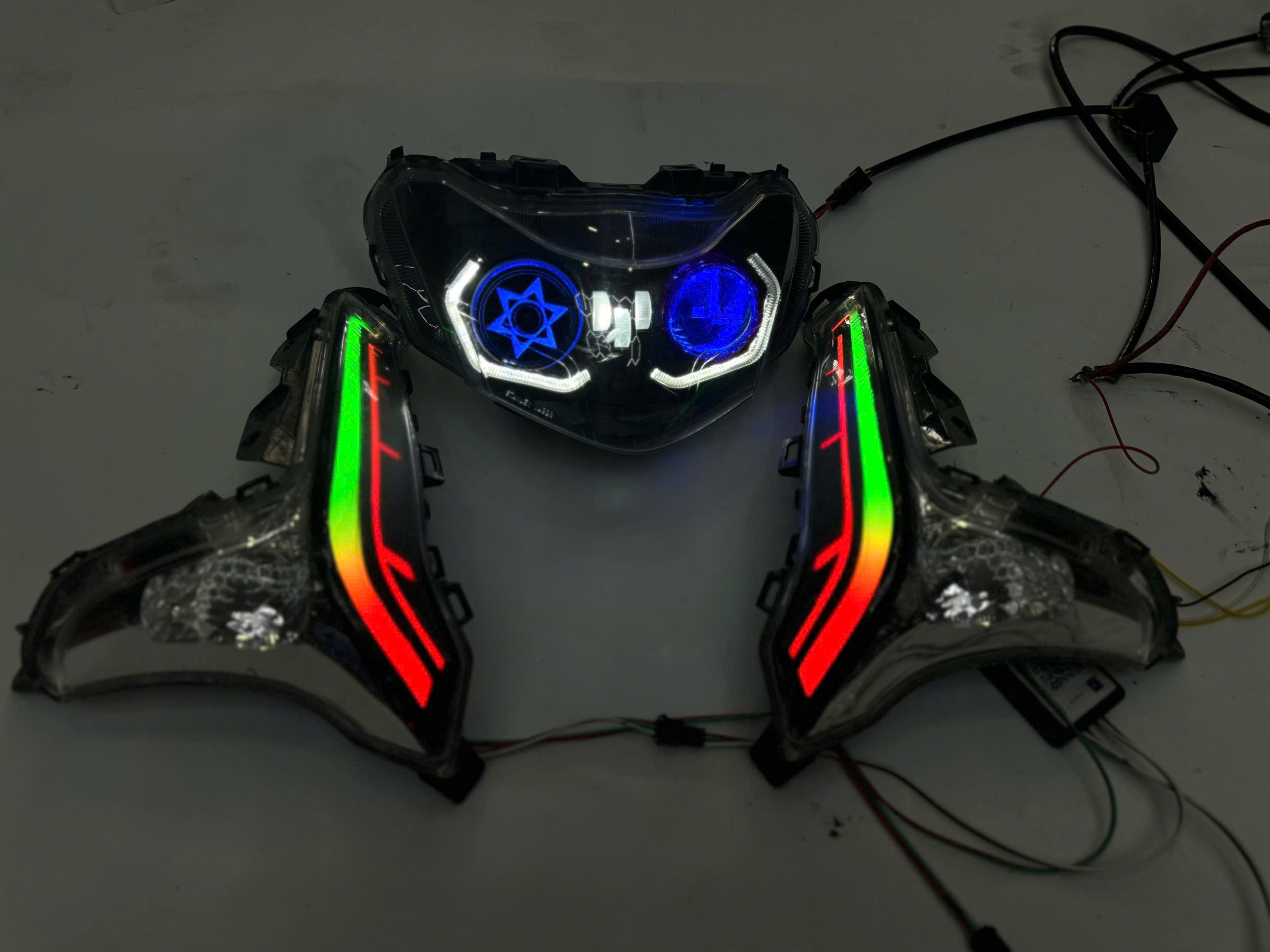 Pha đèn + Demi Audi Fuled